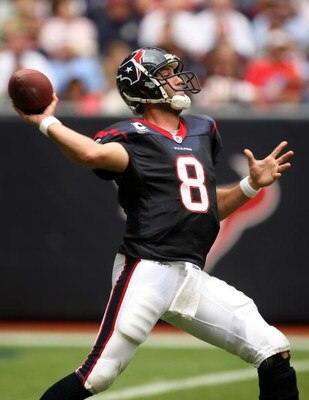 HOUSTON - DECEMBER 14:  Quarterback Matt Schaub #8 of the Houston Texans throws a pass against the Tennessee Titans on December 14, 2008 at Reliant Stadium in Houston, Texas.  (Photo by Stephen Dunn/Getty Images)