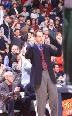 21Jan 2001:  Coach Dave Cowens of the Golden State Warriors reacts as his team beats the Boston Celtics 94-91 at the Arena in Oakland, Oakland, California. DIGITAL IMAGE Mandatory Credit: Tom Hauck/ALLSPORT NOTE TO USER: It is expressly understood that th