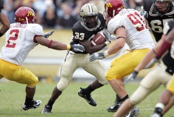 WEST LAFAYETTE, IN - SEPTEMBER 23:  Jaycen Taylor #33 of the Purdue Boilermakers rushes the ball against the Minnesota Golden Gophers during a Big Ten Conference game September 23, 2006 at Ross-Ade Stadium in West Lafayette, Indiana.  Purdue won 27-21. (P