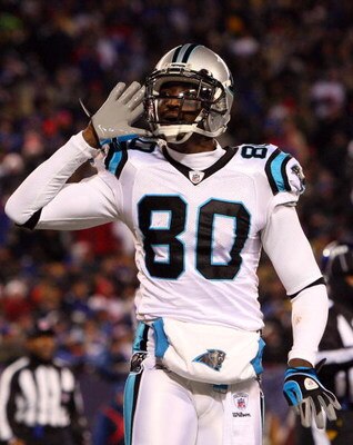 EAST RUTHERFORD, NJ - DECEMBER 21: Wide receiver Dwayne Jarrett #80 of the Carolina Panthers celebrates after a play against the New York Giantson December 21, 2008 at Giants Stadium in East Rutherford, New Jersey.  (Photo by Jim McIsaac/Getty Images)