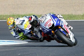 MOTEGI, JAPAN - APRIL 26:  Jorge Lorenzo (R) of Spain and Fiat Yamaha Team and Valentino Rossi of Italy and Fiat Yamaha Team in action during the MotoGP World Championship Grand Prix of Japan at the Twin Ring Motegi race circuit on April 26, 2009 in Moteg