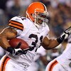 PHILADELPHIA - DECEMBER 15:  Jamal Lewis #31 of the Cleveland Browns runs the ball against the Philadelphia Eagles on December 15, 2008 at Lincoln Financial Field in Philadelphia, Pennsylvania.  (Photo by Jim McIsaac/Getty Images)