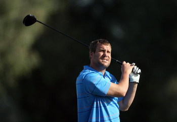 RANCHO MIRAGE, CA - APRIL 01:  Ben Roethlisberger of the USA and the Pittsburg Steelers during the pro-am as a preview for the 2009 Kraft Nabisco Championship, at the Mission Hills Country Club on April 1, 2009 in Rancho Mirage, Florida  (Photo by David C