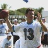 Miami Dolphins quarterback Dan Marino competes in a flag-football legends  game during 2005 Pro Bowl week in Ko Olina, Honolulu February 11, 2005.  (Photo by Al Messerschmidt/Getty Images)