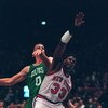 1994-1995:  NEW YORK KNICKS CENTER PATRICK EWING BATTLES FOR REBOUNDING POSITION WITH ERIC MONTROSS OF THE BOSTON CELTICS DURING THEIR GAME AT MADISON SQUARE GARDEN IN NEW YORK, NEW YORK.   Mandatory Credit: Simon Bruty/ALLSPORT