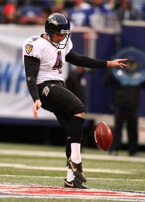 EAST RUTHERFORD, NJ - NOVEMBER 16:  Sam Koch #4 of the Baltimore Ravens in action against The New York Giants during their game on November 16, 2008 at Giants Stadium in East Rutherford, New Jersey.  (Photo by Al Bello/Getty Images)