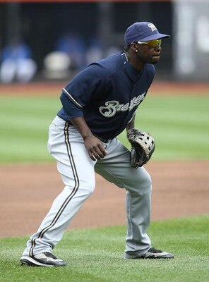 NEW YORK - APRIL 19:  Bill Hall #2 of the Milwaukee Brewers in the field  against the New York Mets at Citi Field on April 19, 2009 in the Flushing neighborhood of the Queens borough of New York City.  (Photo by Nick Laham/Getty Images)
