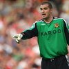 LONDON - SEPTEMBER 27:  Boaz Myhill of Hull City directs his defence during the Barclays Premier League match between Arsenal and Hull City at the Emirates Stadium on September 27, 2008 in London, England.  (Photo by Mike Hewitt/Getty Images)