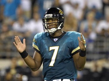 JACKSONVILLE, FL - AUGUST 18: Quarterback Byron Leftwich #7 of the Jacksonville Jaguars signals to the bench that a run is short of a touchdown against the Tampa Bay Buccaneers  at Jacksonville  Municipal Stadium on August 18, 2007 in Jacksonville, Florid