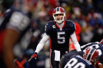 ORCHARD PARK, NY - DECEMBER 28:  Trent Edwards #5 of the Buffalo Bills calls out a play during the game against the New England Patriots on December 28, 2008 at Ralph Wilson Stadium in Orchard Park, New York. (Photo by Rick Stewart/Getty Images)