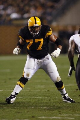 PITTSBURGH - SEPTEMBER 29:  Marvel Smith #77 of the Pittsburgh Steelers blocks during the game against the Baltimore Ravens on September 29, 2008 at Heinz Field in Pittsburgh, Pennsylvania. (Photo by Rick Stewart/Getty Images)