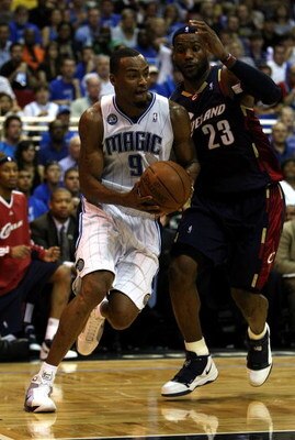 ORLANDO, FL - MAY 30:  Rashard Lewis #9 of the Orlando Magic drives to the hoop against LeBron James #23 of the Cleveland Cavaliers in Game Six of the Eastern Conference Finals during the 2009 Playoffs at Amway Arena on May 30, 2009 in Orlando, Florida. N