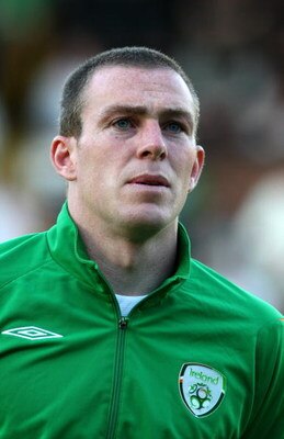 LONDON, ENGLAND - MAY 29:  Richard Dunne of the Republic of Ireland during an International friendly match between the Republic of Ireland and Nigeria at Craven Cottage on May 29, 2009 in London, England. (Photo by Phil Cole/Getty Images)