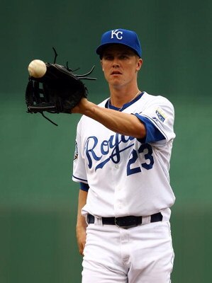 KANSAS CITY, MO - JUNE 17:  Starting pitcher Zack Greinke #23 of the Kansas City Royals pitches just prior to the start of the game against  the Arizona Diamondbacks on June 17, 2009 at Kauffman Stadium in Kansas City, Missouri.  (Photo by Jamie Squire/Ge