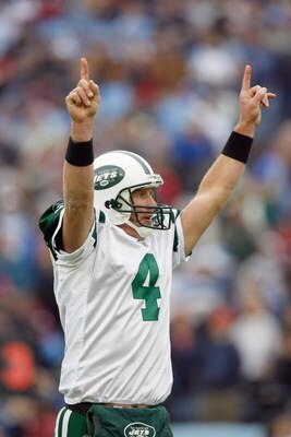 NASHVILLE, TN - NOVEMBER 23:  Quarterback Brett Favre #4 of the New York Jets celebrates on the field during the game against the Tennessee Titans at LP Field on November 23, 2008 in Nashville, Tennessee. (Photo by Kevin C. Cox/Getty Images)