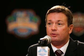 FORT LAUDERDALE, FL - JANUARY 07:  Head coach Bob Stoops of the Oklahoma Sooners speaks during the FedEx BCS Head Coaches Press Conference at Harbor Beach Marriott Resort & Spa on January 7, 2009 in Fort Lauderdale, Florida.  (Photo by Doug Benc/Getty Ima