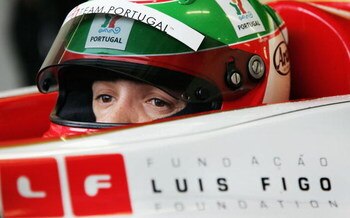 ESTORIL, PORTUGAL - OCTOBER 21:  Alvaro Parente of Portugal prepares for practice for the A1 Grand Prix of Nations race on October 21, 2005 at the Circuito Estoril, Portugal.  (Photo by Bryn Lennon/Getty Images)