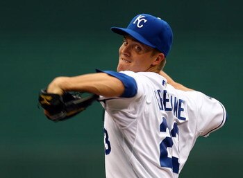 KANSAS CITY, MO - JUNE 17: Starting pitcher Zack Greinke #23 of the Kansas City Royals pitches just prior to the start of the game against the Arizona Diamondbacks on June 17, 2009 at Kauffman Stadium in Kansas City, Missouri. (Photo by Jamie Squire/Ge