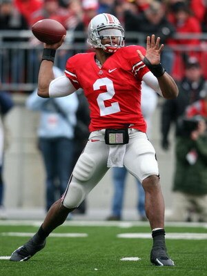 COLUMBUS, OH - NOVEMBER 22:  Terrelle Pryor #2 of the Ohio State Buckeyes throws a pass the during the Big Ten Conference game against the Michigan Wolverines at Ohio Stadium on November 22, 2008 in Columbus, Ohio. Ohio State won 42-7.  (Photo by Andy Lyo