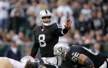 OAKLAND, CA - AUGUST 24:  Quarterback Daunte Culpepper #8 of the Oakland Raiders against the St. Louis Rams during a preseason game at McAfee Coliseum on August 24, 2007 in Oakland, California. (Photo by Greg Trott/Getty Images)