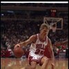 13 Dec 1995:  Guard Steve Kerr of the Chicago Bulls moves down the court during a game against the Orlando Magic at the United Center in Chicago, Illinois.  The Bulls won the game, 112-103. Mandatory Credit: Jonathan Daniel  /Allsport