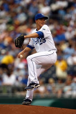 KANSAS CITY, MO - JUNE 17:  Starting pitcher Zack Greinke #23 of the Kansas City Royals pitches during the game against the Arizona Diamondbacks on June 17, 2009 at Kauffman Stadium in Kansas City, Missouri.  (Photo by Jamie Squire/Getty Images)