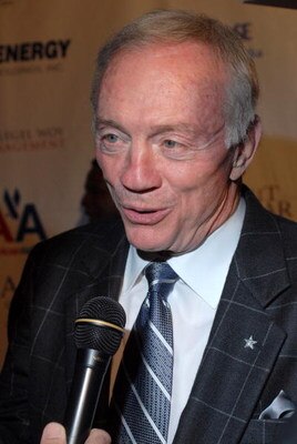 TAMPA, FL - JANUARY 31:  Dallas Cowboys owner Jerry Jones attends the 3rd Annual Saturday Night Spectacular hosted by Kevin Costner and Michael Strahan and presented by American Airlines and Texas Energy Holdings at T Pepin Hospitality Center on January 3