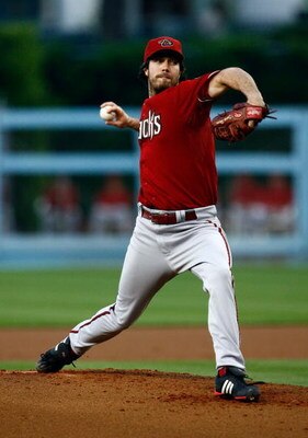 LOS ANGELES, CA - JUNE 02:  Dan Haren #15 of the Arizona Diamondbacks throws a pitch against the Los Angeles Dodgers in the first inning at Dodger Stadium on June 2, 2009 in Los Angeles, California.  (Photo by Jeff Gross/Getty Images)