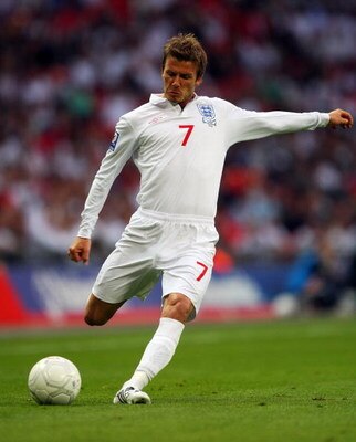 LONDON, ENGLAND - JUNE 10:  David Beckham of England crosses the ball during the FIFA 2010 World Cup Group 6 Qualifying match between England and Andorra at Wembley Stadium on June 10, 2009 in London, England.  (Photo by Mark Thompson/Getty Images)
