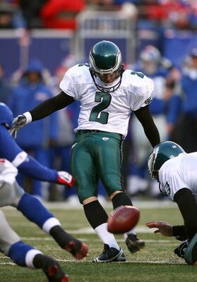 EAST RUTHERFORD, NJ - JANUARY 11:  Place kicker David Akers #2 of the Philadelphia Eagles attempts a field goal during the NFC Divisional Playoff Game against the New York Giants on January 11, 2009 at Giants Stadium in East Rutherford, New Jersey.  The E