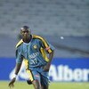 5 May 2001:  Ezra Hendrickson #17 of the Los Angeles Galaxy works upfield during the game with the Kansas City Wizards played at the Rose Bowl in Pasadena, California. The Galaxy defeated the Wizards 2-1 in overtime. DIGITAL IMAGE. Mandatory Credit: Scott