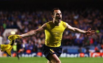 LONDON, ENGLAND - MAY 06:  Andres Iniesta of Barcelona celebrates scoring in the final minutes during the UEFA Champions League Semi Final Second Leg match between Chelsea and Barcelona at Stamford Bridge on May 6, 2009 in London, England.  (Photo by Jami