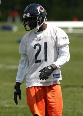 LAKE FOREST, IL - MAY 31: Corey Graham #21 of the Chicago Bears participates during a mini-camp practice on May 31, 2008 at Halas Hall in Lake Forest, Illinois. (Photo by Jonathan Daniel/Getty Images)