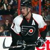 PHILADELPHIA - FEBRUARY 04:  Jeff Carter #17 of the Philadelphia Flyers skates against the Boston Bruins on February 4, 2009 at Wachovia Center in Philadelphia, Pennsylvania.The Bruins defeated the Flyers 3-1.  (Photo by Jim McIsaac/Getty Images)