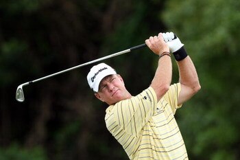 ORLANDO, FL - MARCH 27:  Scott Verplank of the USA plays his tee shot at the 7th hole during the second round of the Arnold Palmer Invitational Presented by Mastercard at the Bay Hill Club and Lodge on March 27, 2009 in Orlando, Florida  (Photo by David C