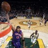 SEATTLE - NOVEMBER 12:  Vince Carter #15 of the Toronto Raptors makes a dunk against the Seattle Sonics at Key Arena on November 12, 2004 in Seattle, Washington. The Sonics won 88-87. NOTE TO USER: User expressly acknowledges and agrees that, by downloadi