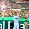 MADRID, SPAIN - JULY 06:  New Real Madrid player Cristiano Ronaldo is presented to a full house at the Santiago Bernabeu stadium on July 6, 2009 in Madrid, Spain.  (Photo by Denis Doyle/Getty Images)