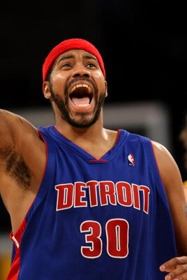 LOS ANGELES, CA - NOVEMBER 14:  Rasheed Wallace #30 of the Detroit Pistons celebrates during the game against the Los Angeles Lakers on November 14, 2008 at Staples Center in Los Angeles, California. The Pistons won 106-95.   NOTE TO USER: User expressly 