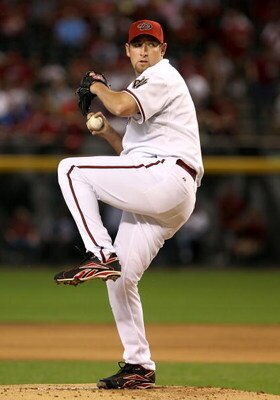 PHOENIX - APRIL 06:  Starting pitcher Brandon Webb #17 of the Arizona Diamondbacks pitches against the Colorado Rockies during the MLB openning day game at Chase Field on April 6, 2009 in Phoenix, Arizona.  The Diamondbacks defeated the Rockies 9-8. (Phot