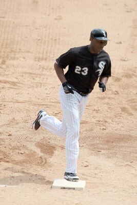 CHICAGO - JUNE 8:  Jermaine Dye #23 of the Chicago White Sox runs the base against the Detroit Tigers at U.S. Cellular Field on June 8, 2009 in Chicago, Illinois. (Photo by Jonathan Daniel/Getty Images)