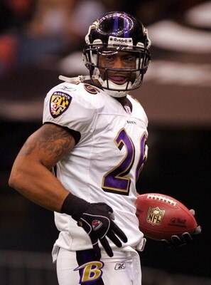 NEW ORLEANS - OCTOBER 29:  Safety Dawan Landry #26 of the Baltimore Ravens celebrates after making a touchdown pass interception against the New Orleans Saints at the Louisiana Superdome on October 29, 2006 in New Orleans, Louisiana.  (Photo by Ronald Mar