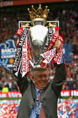 MANCHESTER, ENGLAND - MAY 16:  Sir Alex Ferguson the manager of Manchester United lifts the Barclays Premier League trophy after the Barclays Premier League match between Manchester United and Arsenal at Old Trafford on May 16, 2009 in Manchester, England