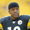PITTSBURGH - DECEMBER 29:  Quarterback Kordell Stewart #10 of the Pittsburgh Steelers watches the NFL game against the Baltimore Ravens at Heinz Field on December 29, 2002 in Pittsburgh, Pennsylvania.  The Steelers defeated the Ravens 34-31.  (Photo by Ja