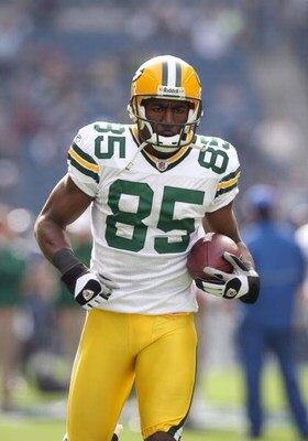 SEATTLE - OCTOBER 12:  Greg Jennings #85 of the Green Bay Packers warms up prior to the game against the Seattle Seahawks on October 12, 2008 at Qwest Field in Seattle, Washington. The Packers defeated the Seahawks 27-17. (Photo by Otto Greule Jr./Getty I