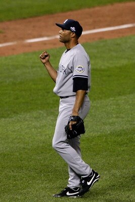 ST LOUIS, MO - JULY 14:  American League All-Star Mariano Rivera of the New York Yankees celebrates after winning the 2009 MLB All-Star Game at Busch Stadium on July 14, 2009 in St Louis, Missouri.  (Photo by Elsa/Getty Images)