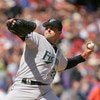 FLUSHING, NY - APRIL 16:  Al Leiter #22 of the Florida Marlins pitches against his former team the New York Mets during the game at Shea Stadium on April 16, 2005 in Flushing, New York. The Mets won 4-3. (Photo by Ezra Shaw /Getty Images)