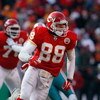 KANSAS CITY, MO - DECEMBER 21:  Tony Gonzalez #88 of the Kansas City Chiefs runs downfield during the game against the Miami Dolphins on December 21, 2008 at Arrowhead Stadium in Kansas City, Missouri. (Photo by Jamie Squire/Getty Images)