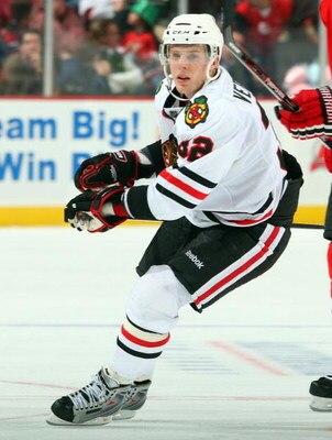 NEWARK, NJ - MARCH 17:  Kris Versteeg #32 of the Chicago Blackhawks skates against the New Jersey Devils at the Prudential Center on March 17, 2009 in Newark, New Jersey.  The Devils defeated the Blackhawks 3-2.  (Photo by Jim McIsaac/Getty Images)