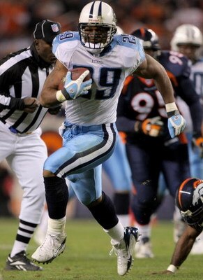 DENVER - NOVEMBER 19:  Running back Chris Brown #29 of the Tennessee Titans rushes against the Denver Broncos at Invesco Field at Mile High November 19, 2007 in Denver, Colorado.  (Photo by Doug Pensinger/Getty Images)