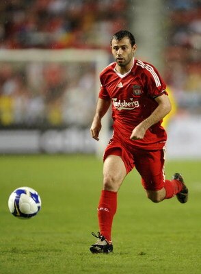 BANGKOK, THAILAND - JULY 22:  Javier Mascherano of Liverpool in action during a pre-season friendly match againts Thailand at the Rajamangala National Stadium on July 22, 2009 in Bangkok, Thailand.  (Photo by Victor Fraile/Getty Images)